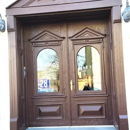 Jaracza 28/17 アパート *